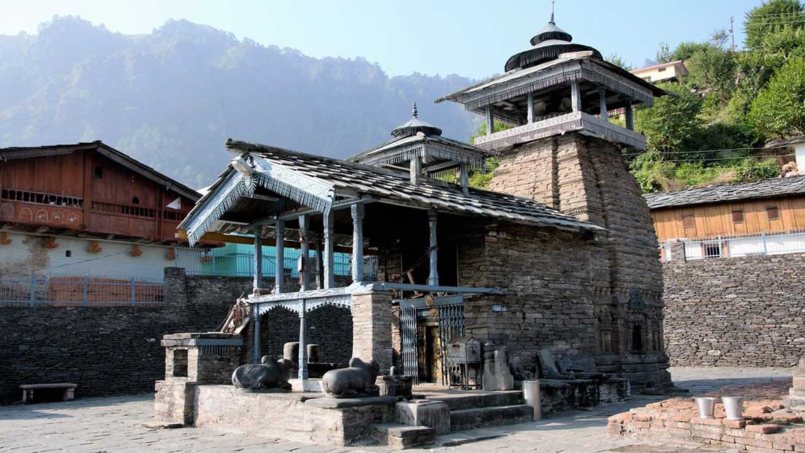 Lakhamandal_Temple